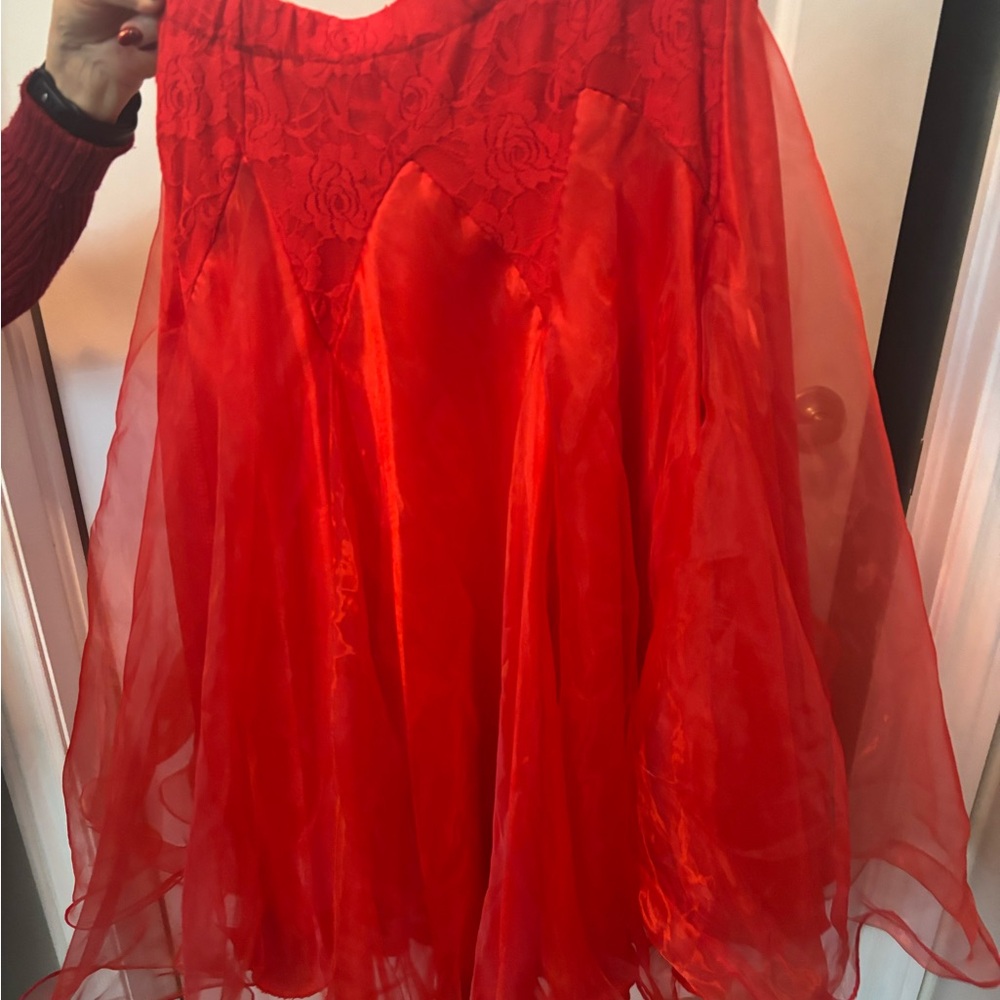 Elegant Red Lace Women's Skirt
